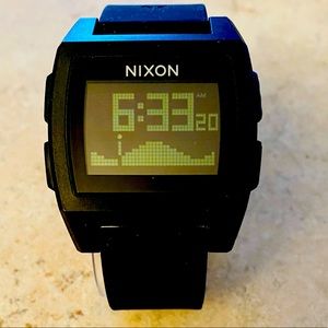 NWOT Nixon Base Tide Black Watch /Green Positive -sticker still on back of watch